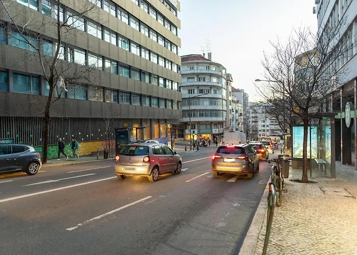 Modern T1 In Лісабон